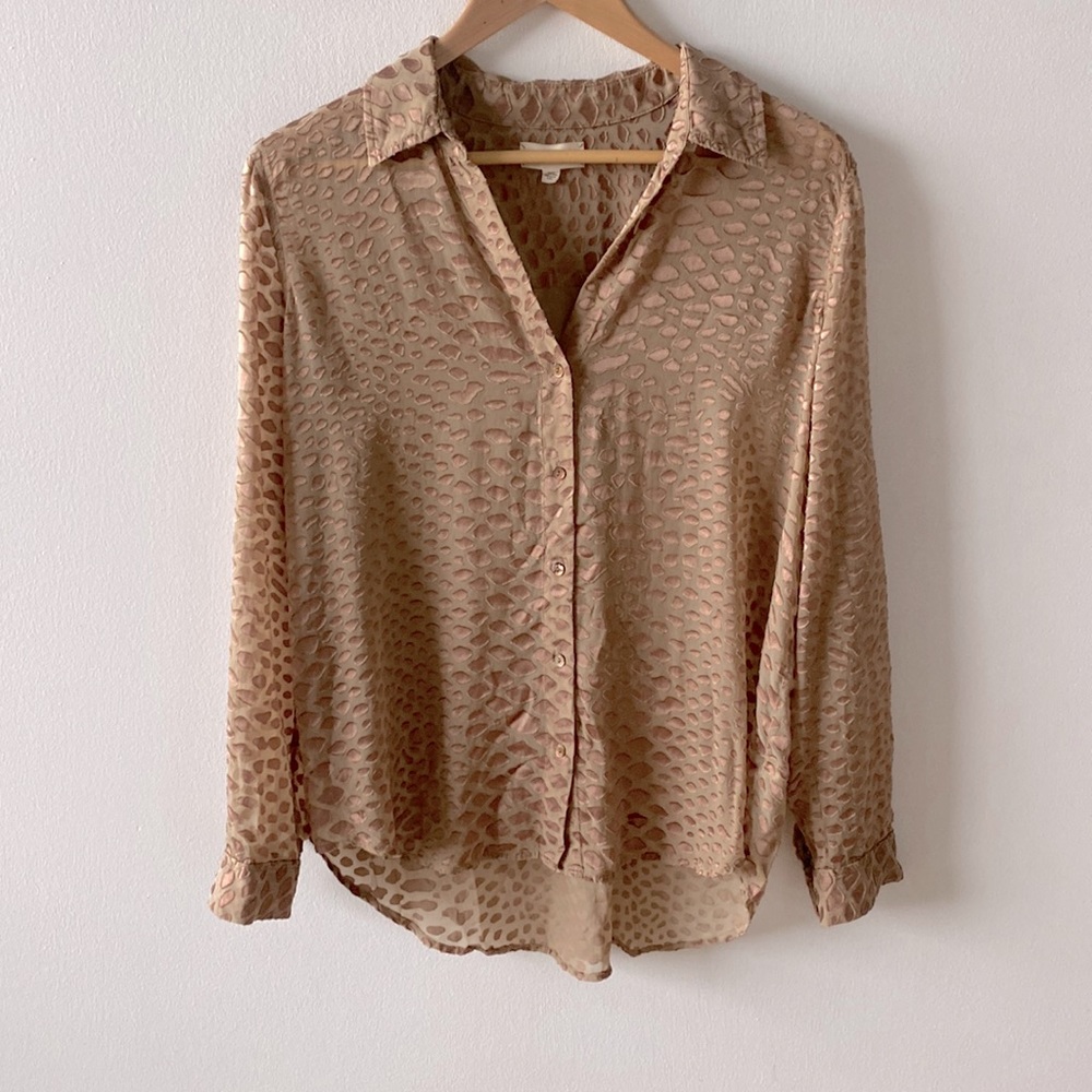 L’AGENCE Nina Silk Blend Spread Collar Blouse In Tawny Burnout Medium